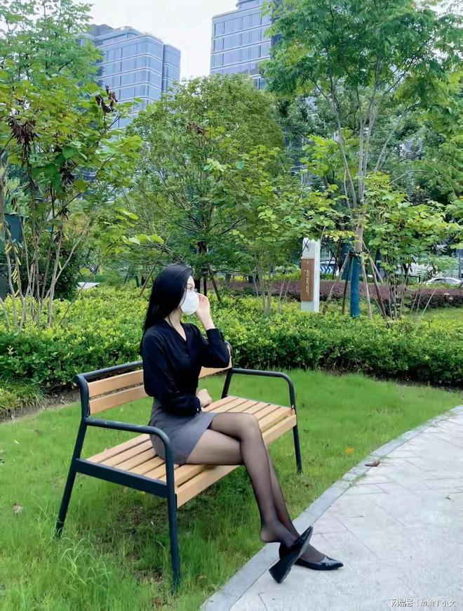 往往容易在感情中表现得极为主动OG视讯为什么容貌出众的女生(图1)