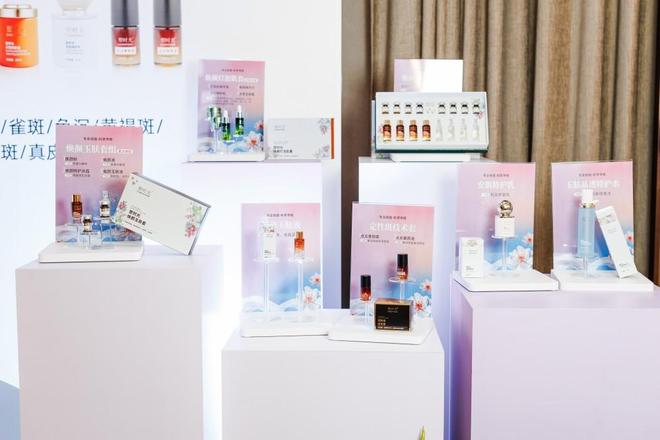 长塑时光祛斑新品上市 引领祛斑新趋势OG真人平台耀白无瑕 耀起新章丨痘院(图7)